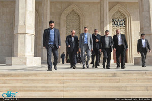 تجديد ميثاق وزير آموزش و پرورش، دانش آموزان و فرهنگيان با آرمان های حضرت امام(س)