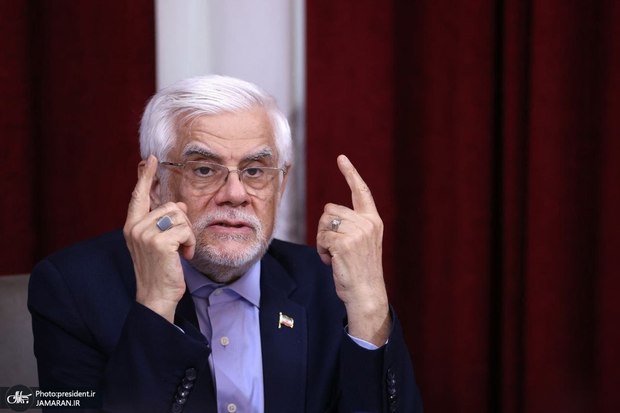 عارف: ایران اهل مذاکره است ولی در برابر زیاده‌خواهی‌ها تسلیم نمی‌شود/ افزایش اقتدار ملی، راهبرد دولت است/ نباید آزاری به بخش خصوصی وارد شود/رویکرد دولت، تسهیل سرمایه‌گذاری است/ ایرانیان خارج کشور مایل به سرمایه‌گذاری در ایران هستند