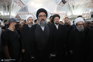 مراسم تشییع و تدفین همسر آیت الله موسوی بجنوردی (ره) در حرم امام خمینی (س)-3