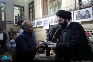 مراسم بزرگداشت خانواده های شهدای 15 خرداد و مدافع حرم توسط سید علی خمینی