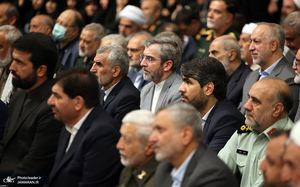 دیدار مسئولان نظام و مهمانان کنفرانس وحدت اسلامی با رهبر معظم انقلاب