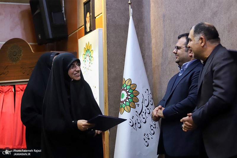 نشست «زنان خبرنگار؛ افق‌های پیش رو» و تجلیل از جمعی از زنان خبرنگار