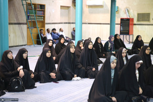 بازدید جمعی از دانشجویان دانشگاه فرهنگیان اراک از بیت امام خمینی (س) در جماران