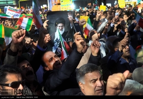 تجمع و راهپیمایی مردمی در اعتراض به آشوب های اخیر در استان