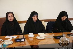 بازدید جمعی از مدیران موسسه تنظیم و نشر آثار امام(س) از مرکز اسناد کتابخانه ملی 