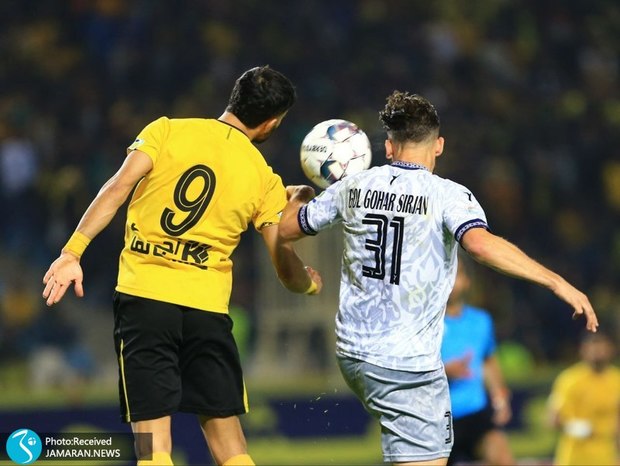 ویدیو| درگیری عجیب و تونلی در بازی سپاهان و گل گهر!