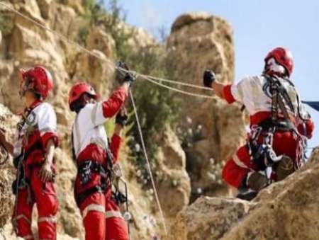 نجات کوهنورد گم شده در ارتفاعات جزیره اسلامی
