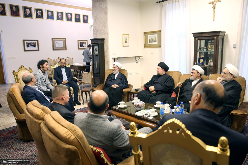 حضور سید حسن خمینی در سفارت واتیکان