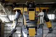 آدم آهنی 8 متری در ژاپن برای حضور در جشن ها + تصاویر