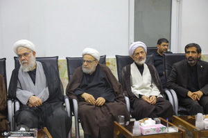 سفر رئیس جمهوری به قم و دیدار با مراجع و علما -3