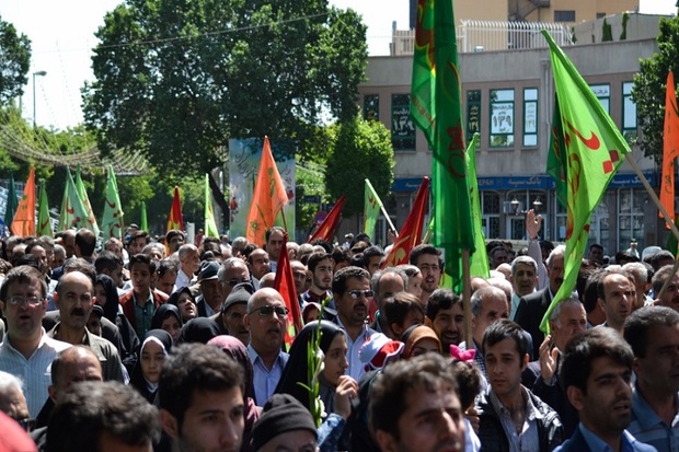 راهپیمایی حماسه حضور برای ظهور در فارس برگزار شد