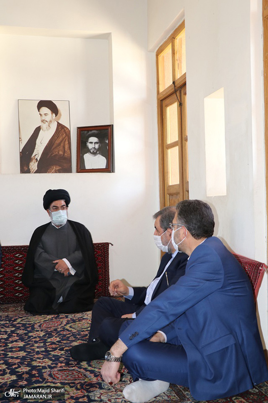 بازدید دبیرمجمع تشخیص مصلحت نظام از بیت و زادگاه امام خمینی(س)