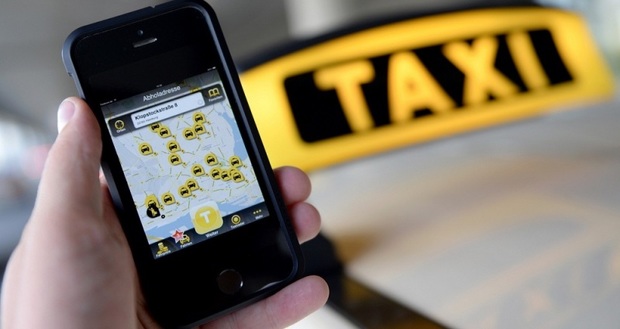 نخستین تاکسی اینترنتی در جهرم راه‌اندازی شد