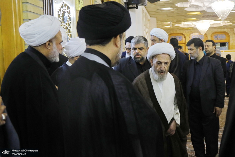 مراسم بزرگداشت رئیس جمهوری و یارانش در حرم حضرت معصومه(س)
