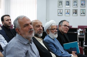 آئین رو نمایی از نسخه چاپی زیارت عاشورا طوماری