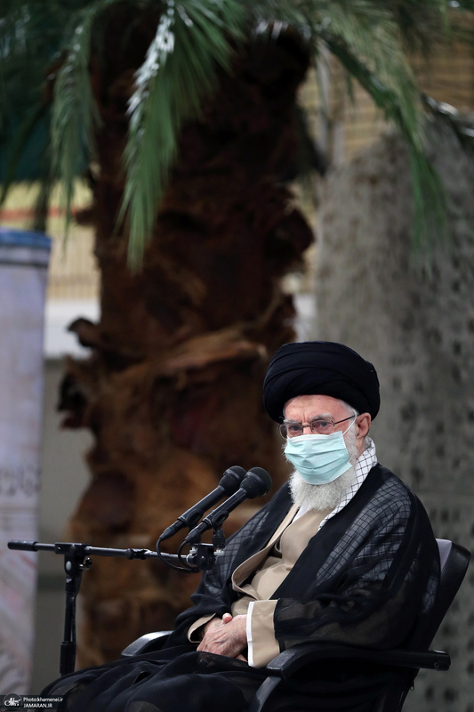 دیدار جمعی از پیشکسوتان و فرماندهان دفاع مقدس با رهبر معظم انقلاب