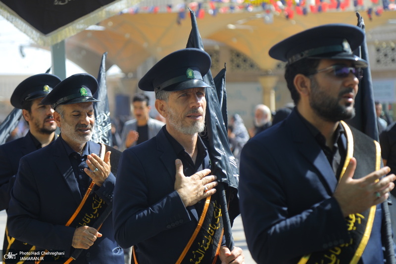 دسته عزاداری خادمین حرم حضرت معصومه (س) در روز شهادت امام رضا (ع)