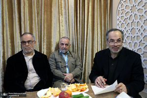 دهمین نشست محفل انس یاوران انقلاب اسلامی