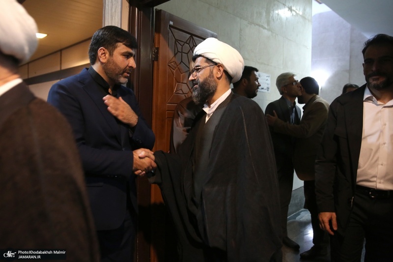 مراسم بزرگداشت احسان صابری در حرم امام خمینی (س)