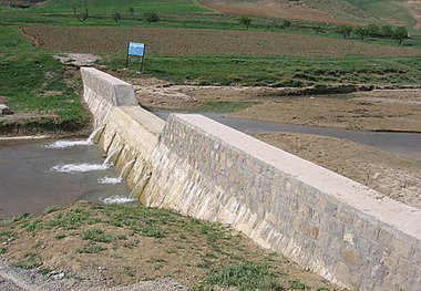 ساخت بند کنترل سیل در روستای ویدوجای کاشان