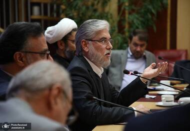 وزیر علوم: اتفاقاتی که در دانشگاه‌ها رخ می‌دهد باید روایت اول آن توسط خود ما منتشر شود/ دانشگاه‌ها به پایگاه گفت‌وگوی آزاد دانشجویان تبدیل شوند/ روسای دانشگاه‌ها و مؤسسات آموزش عالی به همراه معاونان خود در صحنه و میدان دانشگاه حضور فعال داشته باشند