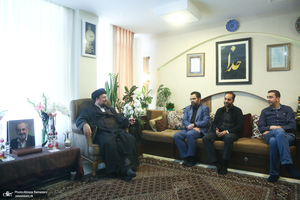 حضور سید حسن خمینی در منزل مرحوم عماد افروغ