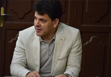 درودگر:‌ فدراسیون فوتبال مدرسه موش‌ها نیست که این برود و آن یکی بیاید
