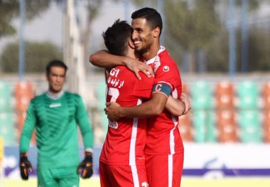 پرسپولیس به دنبال رسیدن به صدر جدول در روز‌های پرتنش