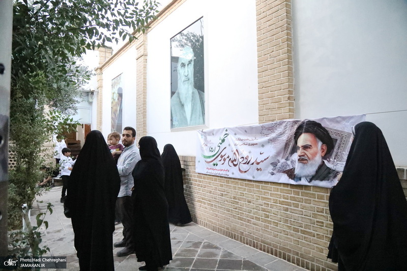 مراسم بزرگداشت رحلت امام خمینی (ره) و قیام 15 خرداد درجوار بیت تاریخی امام در قم