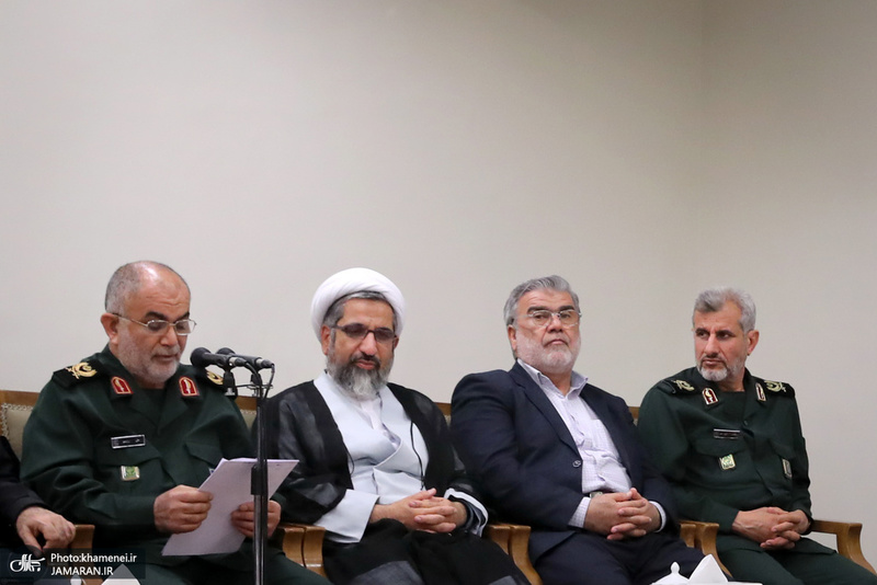 دیدار دست‌اندرکاران کنگره 2000 شهید استان بوشهر با رهبر معظم انقلاب