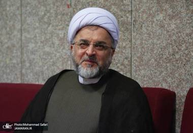 از نسبت دادن امور پیش روی به اهل بیت(ع) و مقایسه افراد با آن حضرات دست بردارید