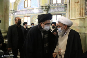 حضور مراجع و علما در مسجد امام حسن عسکری(ع) در پی ارتحال آیت الله العظمی صافی(ره)