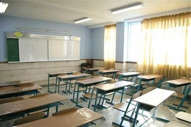 مدارس شهرستانهای سیل زده استان  تا 26 فروردین تعطیل اعلام شد