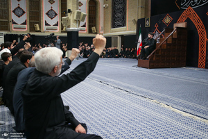 اولین شب مراسم عزاداری عزاداری حضرت اباعبدالله الحسین (ع) در حسینیه امام خمینی