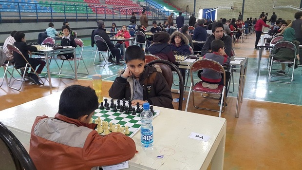 مسابقات شطرنج اوپن کشور در ملایر آغاز شد