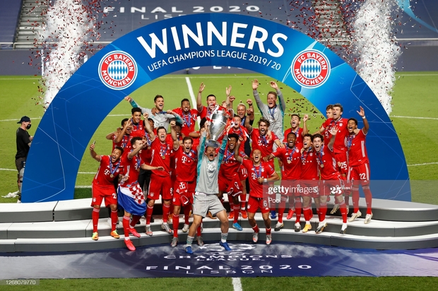 ویدیو لحظه بالا بردن جام قهرمانی لیگ قهرمانان اروپا توسط نویر