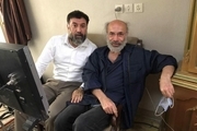 علی انصاریان در کنارِ کیانوش عیاری/ عکس