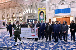 تجدید میثاق دبیر  و اعضای دبیرخانه شورای عالی انقلاب فرهنگی  با آرمان های امام خمینی