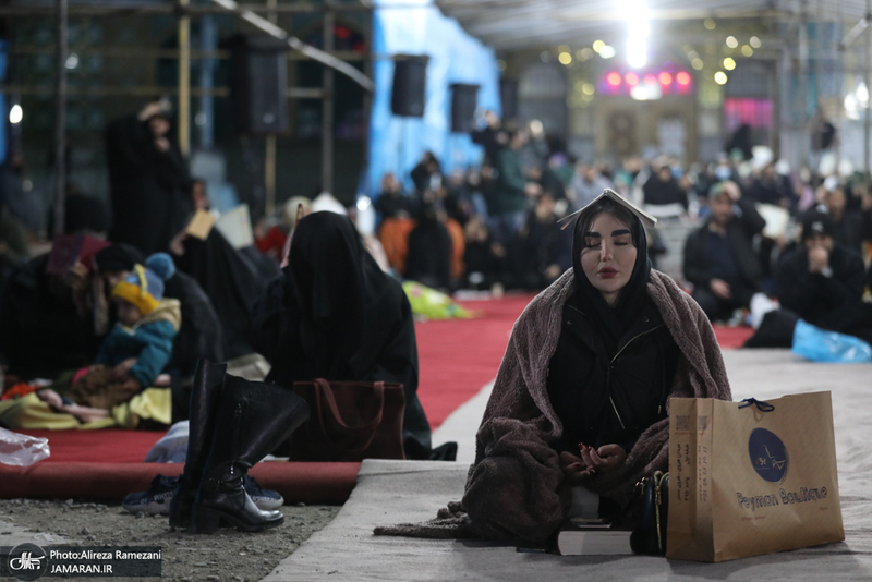 مراسم شب بیست و سوم ماه مبارک رمضان در امام زاده پنج تن لویزان