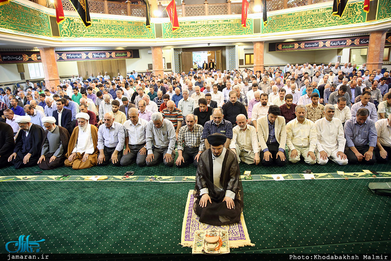 نماز عید فطر در حسینیه شماره 2 جماران 