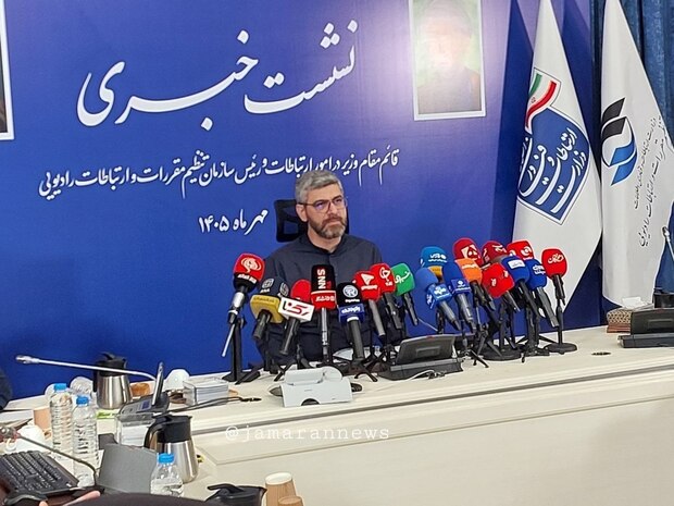 فتاحی: اگر مجوز افزایش تعرفه‌ اینترنت داده شود، قطعا باید شاخص افزایش کیفیت بگذاریم/ تا امروز به هیچ مصداقی از حجم‌ خوری برخورد نکرده‌ایم/ اختلال جی‌پی‌اس با توجه‌ به‌ شرایط کشور اتفاق می‌افتد/ استارلینک خارج از مقررات کار می‌کند