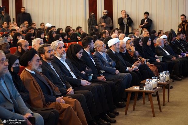 ملتقى تعریف جائزة الإمام الخمینی (قده) العالمیة