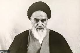 یا أبنائی الثوریّین، یا من لا ترضون ولو للحظة أن تتخلّوا عن عزّتکم المقدّسة، إنّی أعلم أنّکم تعانون کثیرًا؛ ولکن ألیس أباکم الشیخ یعانی أیضًا؟