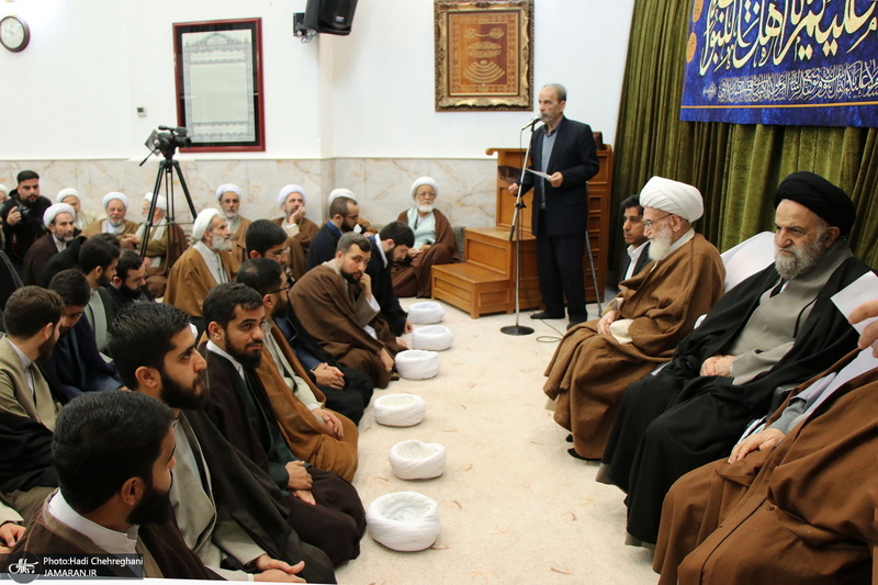 عمامه گذاری طلاب در روز عید مبعث توسط مراجع عظام تقلید‎‎