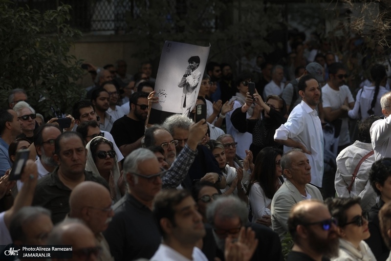 مراسم تشییع ناصر تقوایی