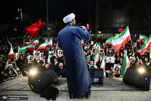 تجمع بزرگ مردمى نه به آتش بس در محله پيروزى تهران
