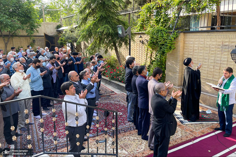 نماز عید سعید فطر در دارالزهرا (س) تهران