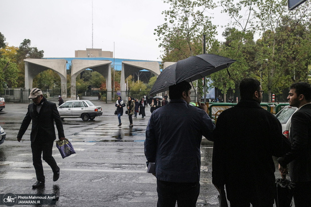  انتقاد یک روزنامه از تغییر روسای دانشگاهها در ایران/ کاخ سفید در 150 سال 29 رئیس جمهور دیده اما دانشگاه هاروارد فقط 9 رئیس!