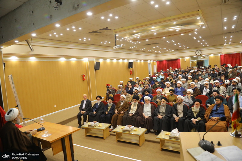 مراسم رونمایی از نرم افزار مجموعه آثار آیت الله العظمی صافی گلپایگانی (ره)