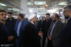 حضور حجت الاسلام و المسلمین علی کمساری در سی و ششمین نمایشگاه کتاب تهران